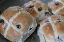Those hot cross buns Those hot cross buns